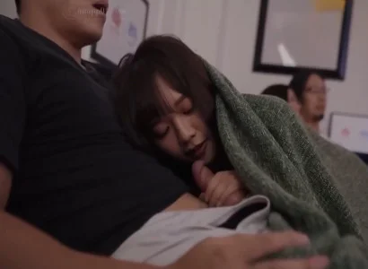 Vụng trộm với cô em họ làm tôi phát cuồng